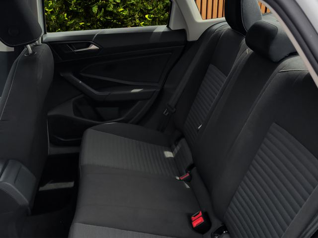 2024 Volkswagen Jetta Thumbnail