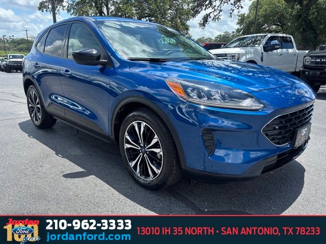2022 Ford Escape SE FWD