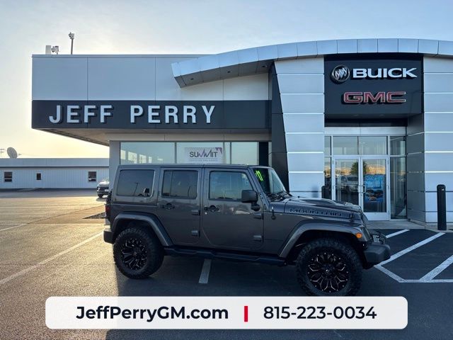 Gray (Granite Crystal Metallic Clearcoat) 2017 Jeep Wrangler SUV / Crossover Four-Wheel Drive 5-Speed Automatic