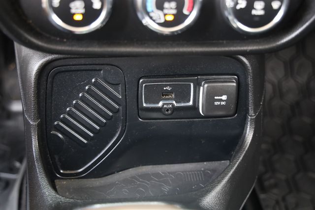 2015 Jeep Renegade Latitude Black at Emmons Autoplex