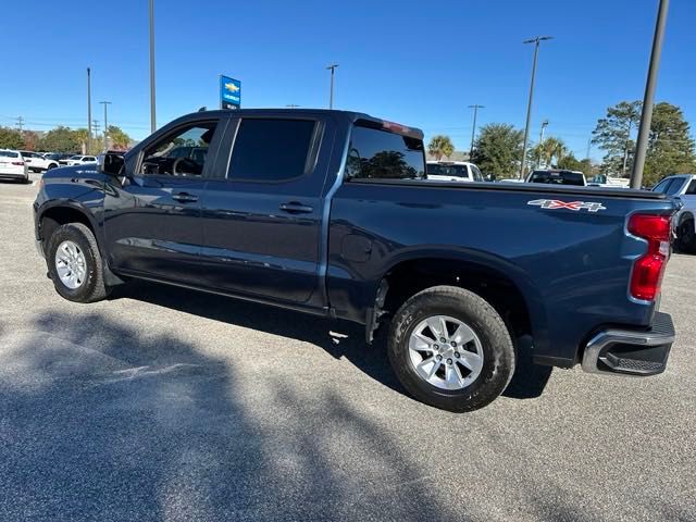 2022 Chevrolet Silverado 1500 LT 3