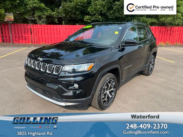 Diamond Black Crystal Pearlcoat 2024 Jeep Compass SUV / Crossover Four-Wheel Drive 8-Speed Automatic