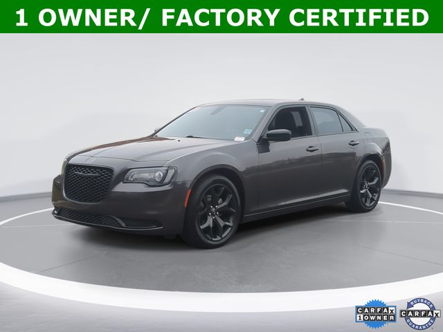 2021 Chrysler 300 Touring RWD