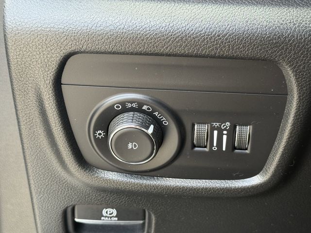 2021 Jeep Grand Cherokee L Limited White at Classic Elite Chevrolet Sugar Land