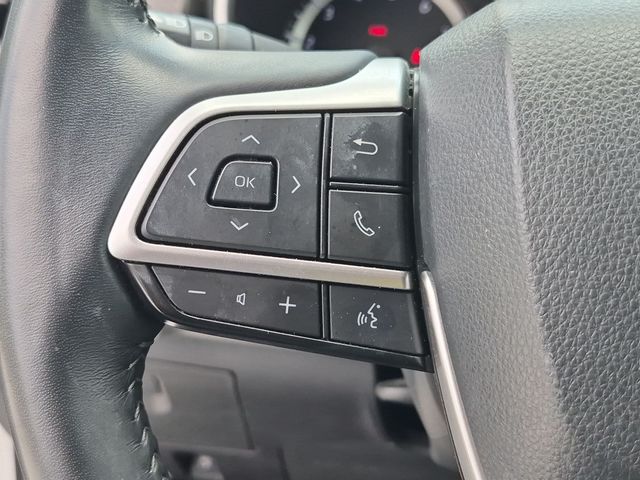 2023 Toyota Highlander - Image 20