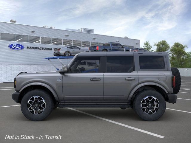 2024 Ford Bronco Outer Banks 4