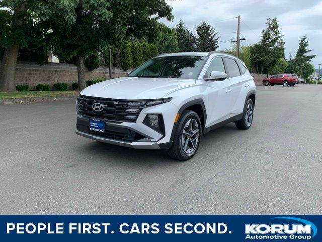 White Pearl 2025 Hyundai Tucson SEL Convenience AWD SUV / Crossover All-Wheel Drive 8-Speed Automatic