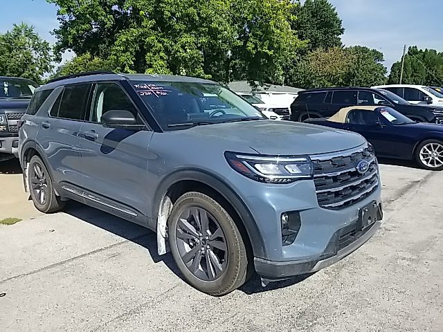 Used 2025 Ford Explorer SUV