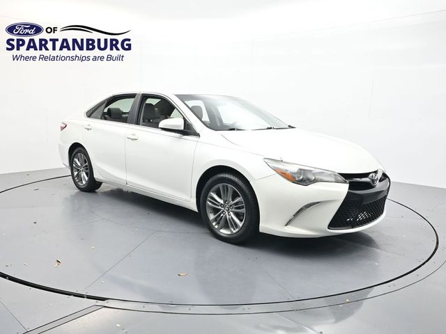 White (Blizzard Pearl) 2017 Toyota Camry Sedan Front-Wheel Drive 6-Speed Automatic
