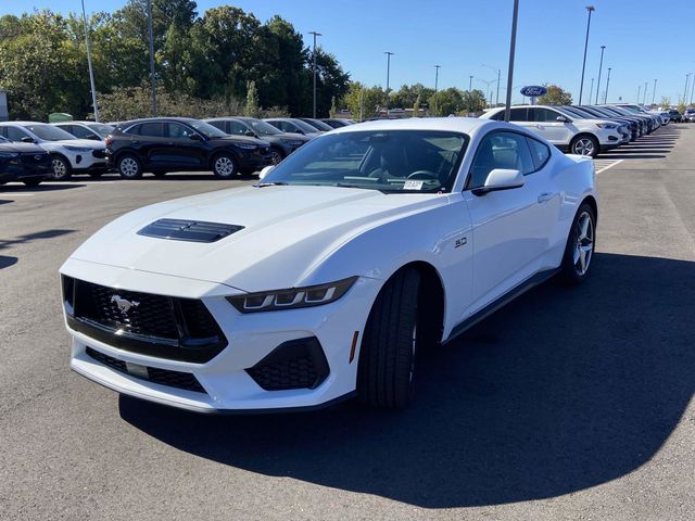 2024 Ford Mustang GT 8