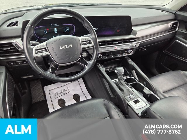 Used 2025 Gray Kia S image 6