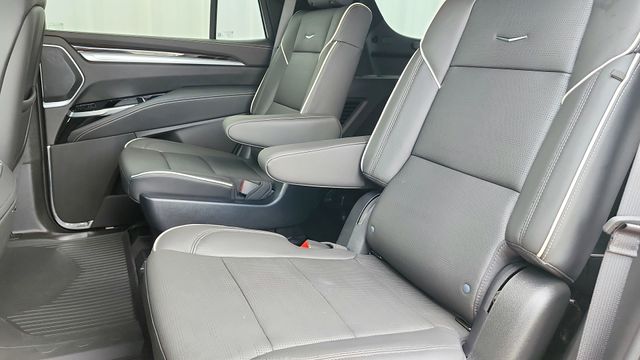 2025 Cadillac Escalade Premium Luxury - Photo 32