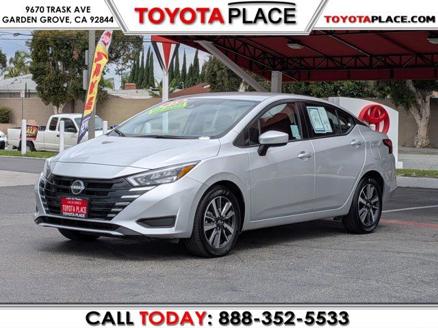 2025 Nissan Versa 1.6 SV CVT's photo