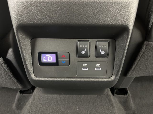 2025 Champagne Silver Metallic/Super Black Nissan Rogue Platinum FWD SUV