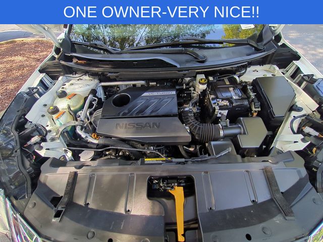 Used 2023 White Nissan Platinum image 39