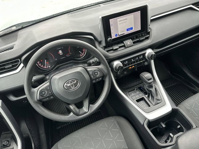 2023 Toyota RAV4 XLE 14