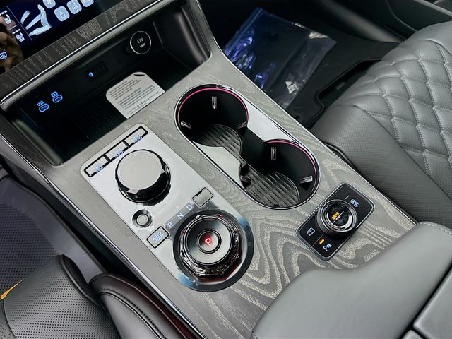 Thumbnail: 2026 Genesis GV80 - 15