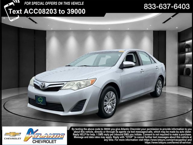 Classic Silver Metallic 2014 Toyota Camry Sedan Front-Wheel Drive 6-Speed Automatic