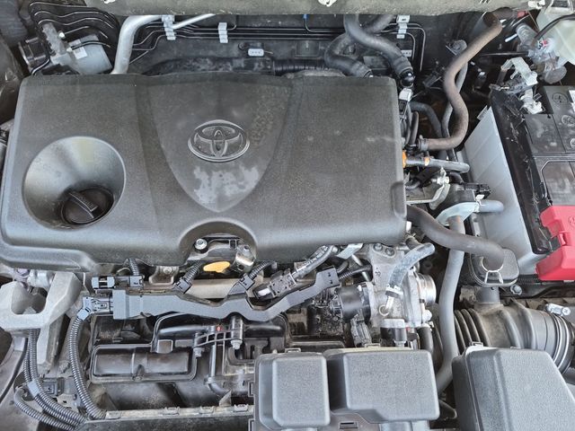 2022 Toyota RAV4 - Image 32
