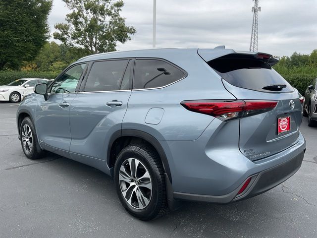 Used 2021 Toyota Highlander Hybrid SUV