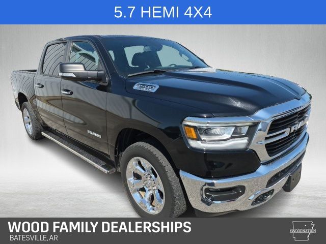 Diamond Black Crystal Pearlcoat 2019 RAM 1500 Pickup Truck Four-Wheel Drive 8-Speed Automatic