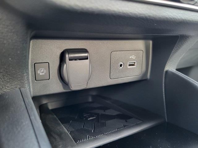 New 2025 White Nissan 1.6 SV image 20