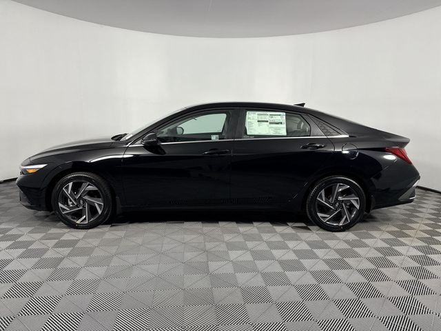 New 2025 Hyundai Elantra Hybrid For Sale in Indianapolis, IN
