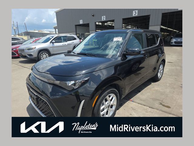 Fusion Black 2025 Kia Soul SUV / Crossover Front-Wheel Drive Continuously Variable Transmission