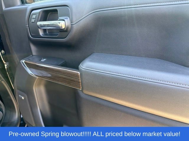 Used 2019 Black Chevrolet RST image 15