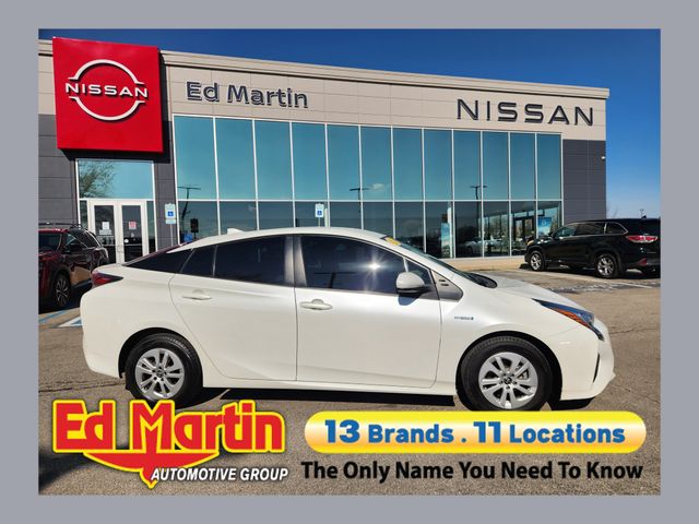 White (Blizzard Pearl) 2017 Toyota Prius Two FWD Hatchback Front-Wheel Drive Continuously Variable Transmission