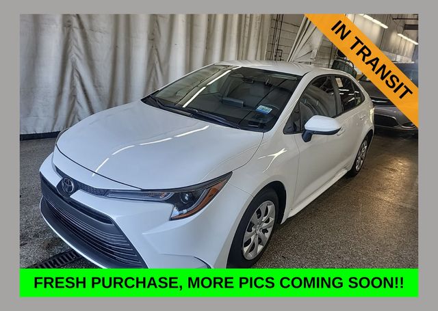 2025 Toyota Corolla LE FWD