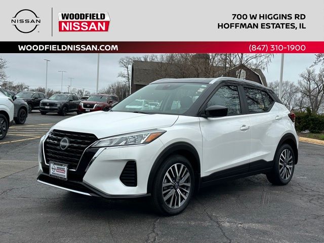 Aspen White Tricoat/Super Black 2024 Nissan Kicks SV FWD SUV / Crossover Front-Wheel Drive Continuously Variable Transmission