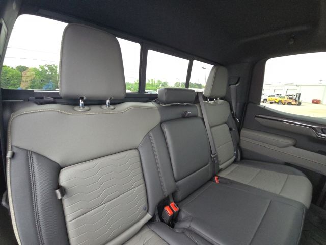 2025 Chevrolet Silverado 1500 ZR2:C02627