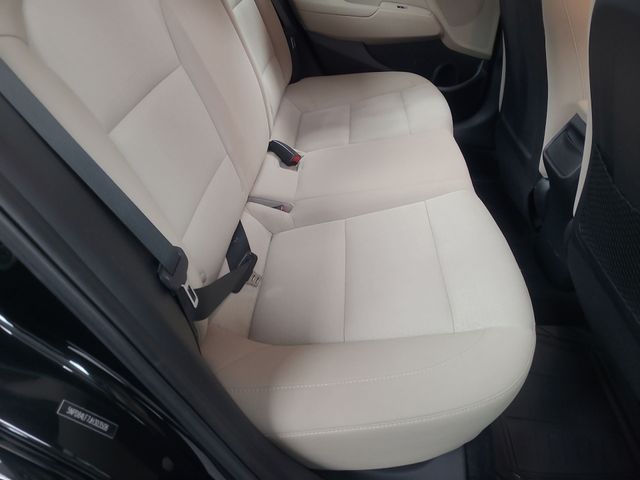 2018 – Hyundai – Elantra