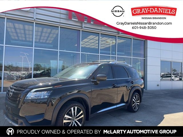2024 Nissan Pathfinder Platinum FWD