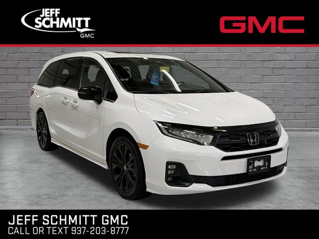 White 2025 Honda Odyssey Minivan Front-Wheel Drive Automatic
