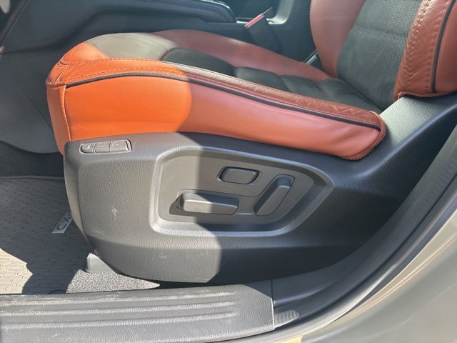 Certified Used 2025 Beige Mazda 2.5 Carbon Turbo image 14
