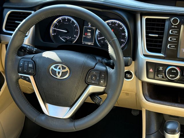 Used 2016 Toyota Highlander SUV