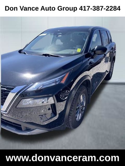 Super Black 2022 Nissan Rogue S FWD SUV / Crossover Front-Wheel Drive Continuously Variable Transmission