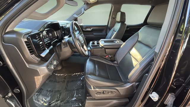 Used 2025 Black GMC SLT image 19