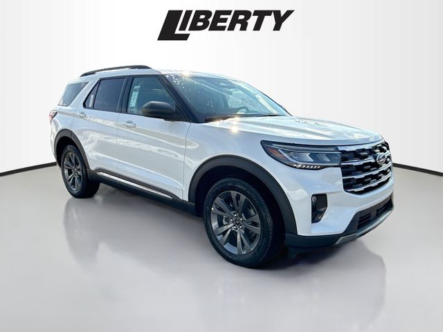 2025 Ford Explorer Active photo