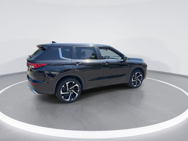 Used 2024 Black Mitsubishi  image 8