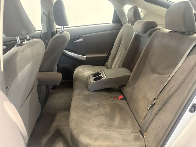 Used 2010  Toyota I image 9