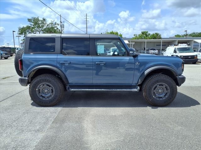 2025 Ford Bronco Outer Banks photo