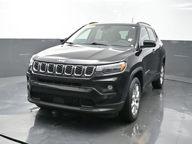 2024 Jeep Compass Latitude Lux 4WD
