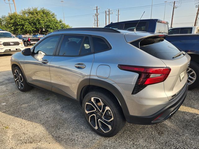 2024 Chevrolet Trax 2RS Gray at Gullo Toyota