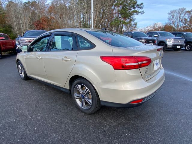 2017 Ford Focus SE 5