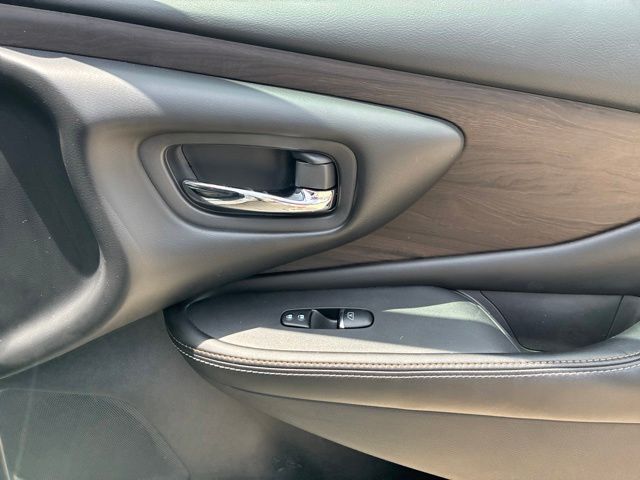 2022 Nissan Murano Platinum Silver at Royal Nissan