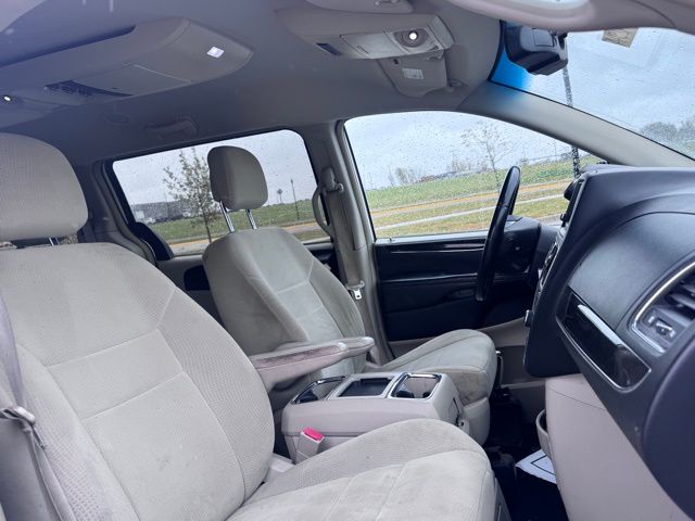 2012 Chrysler Town & Country Touring