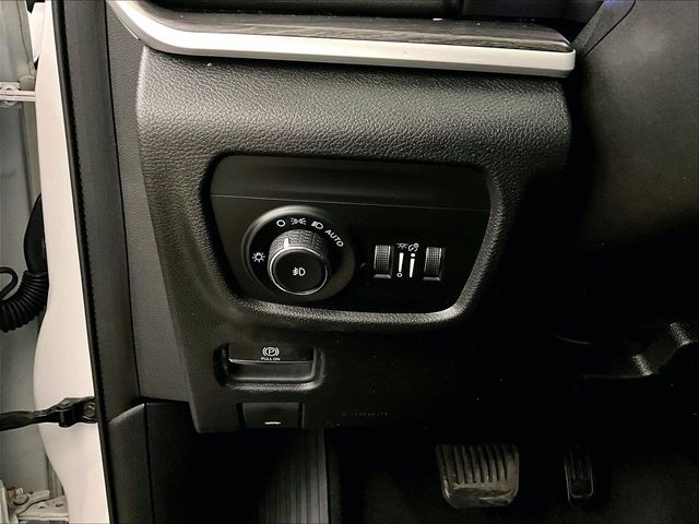 2021 Jeep Grand Cherokee L Limited White at John Sisson Motors